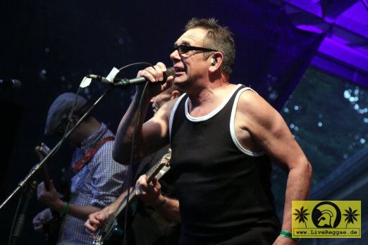 Mark Foggo (NL) - The Hotknives (UK) 17. This Is Ska Festival - Wasserburg, Rosslau 22. Juni 2013 (8).JPG